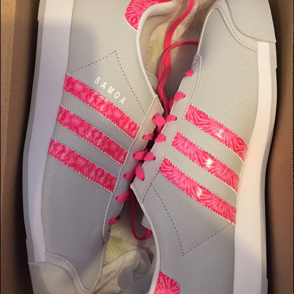 NEW Samoa J Adidas