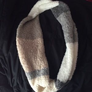 Infinity scarf