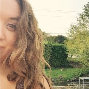 Meet your Posher, Kenzie