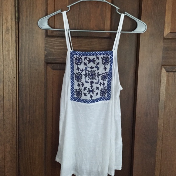 Nordstrom NWOT Frenchi embroidered tank