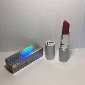 It blurred lines Smooth fill lipstick love