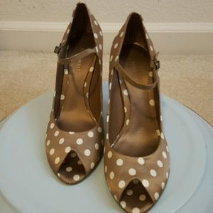 Mary jane high heel shoes