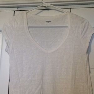 Classic linen tee
