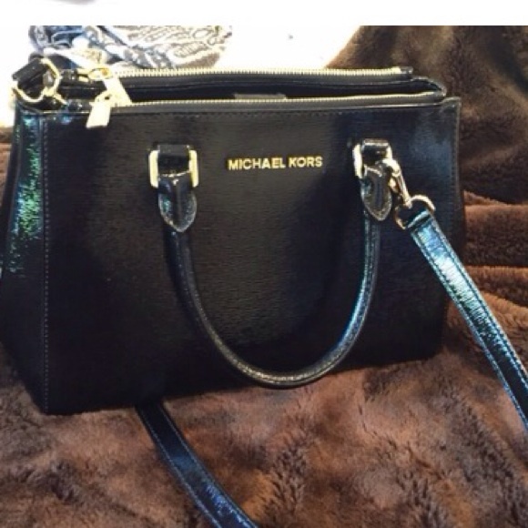 Michael kors small sutton
