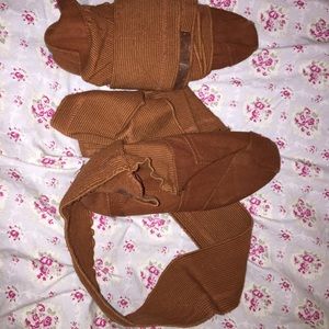 Brown toms bandage boots