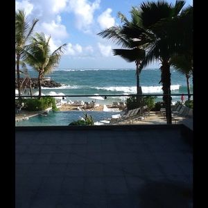 Meet your Posher, Robin