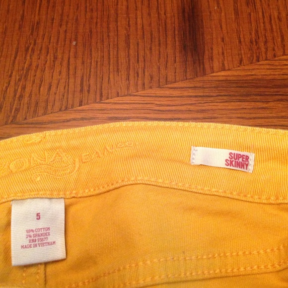 Jeans - Picture 2 of 3