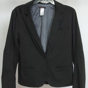 Avon's "Mark" Edition Black Blazer, size M