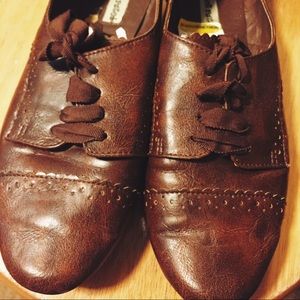 Leather brown oxfords