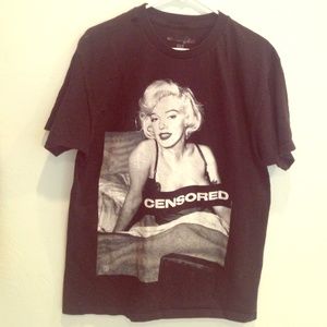 Marilyn Monroe oversized T
