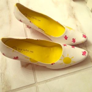 Adorable bird heels!!!! Such cute detail :)