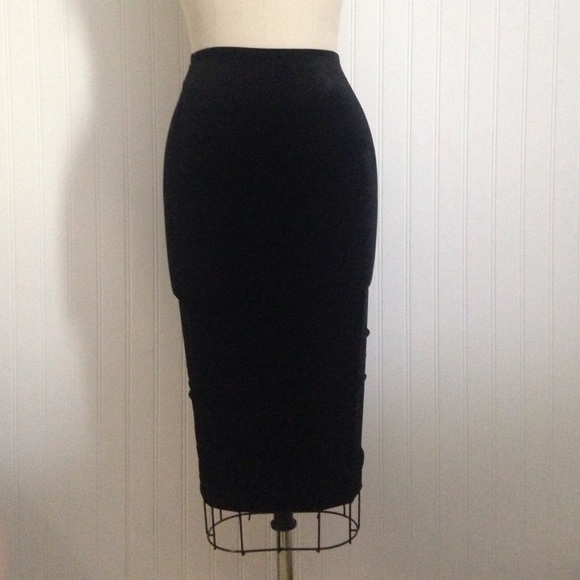 High waisted velvet body con skirt