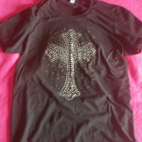 Black cross beaded tshirt