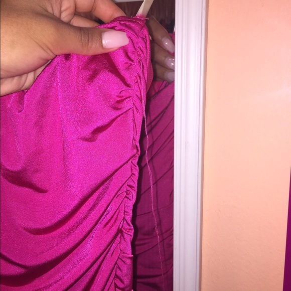 Strapless hot pink dress - Picture 3 of 3