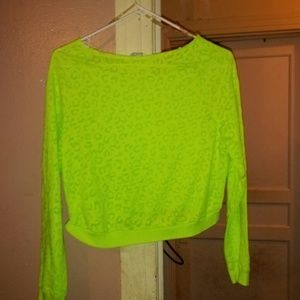 Long sleeve crop top