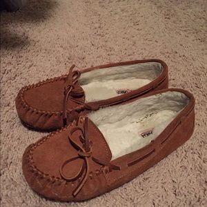 Minnetonka moccasins size 8! Very cute