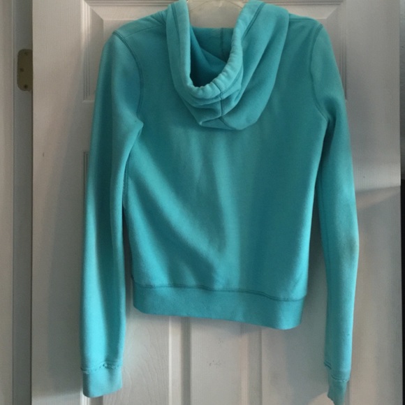 Hollister zip up with wave design - Picture 4 of 4