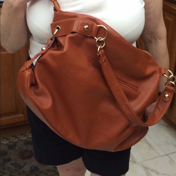 Beautiful rust colored handbag for fall! - Picture 3 of 3