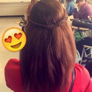 Meet your Posher, Tia