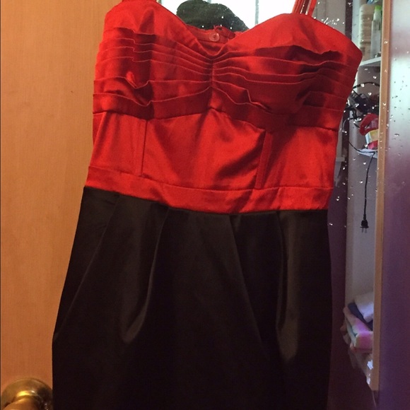 Red and black going out dress! H&m - Picture 2 of 2
