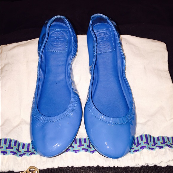 NWOT Tory Burch Flats. They are to small for me😕