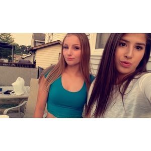 Meet your Posher, Caralynne