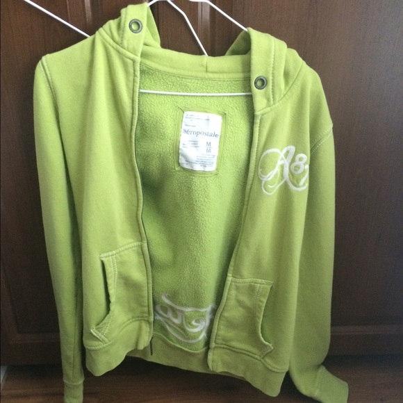 Zip up hoody from Aeropostale. Size M