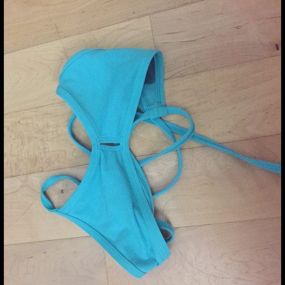 Jolyn Vent Top - Picture 3 of 3