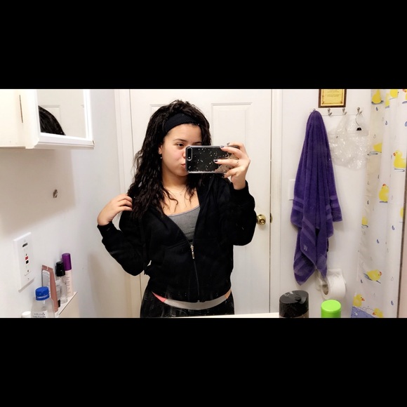 Meet your Posher, Liseth - Picture 3 of 4