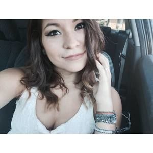 Meet your Posher, Marisa