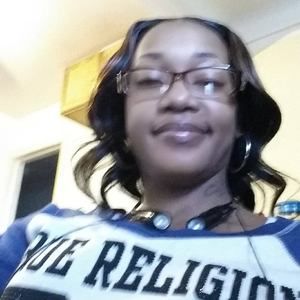 Meet your Posher, Desirea