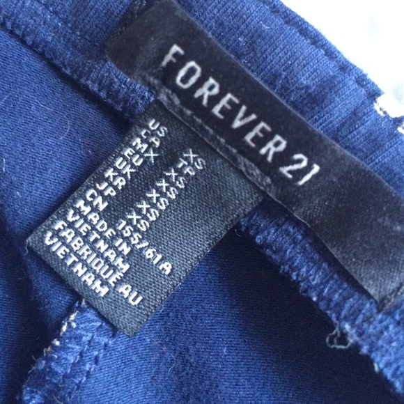 Navy blue high-wasted shorts - Picture 3 of 4