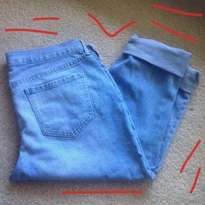 Light wash boyfriend jeans