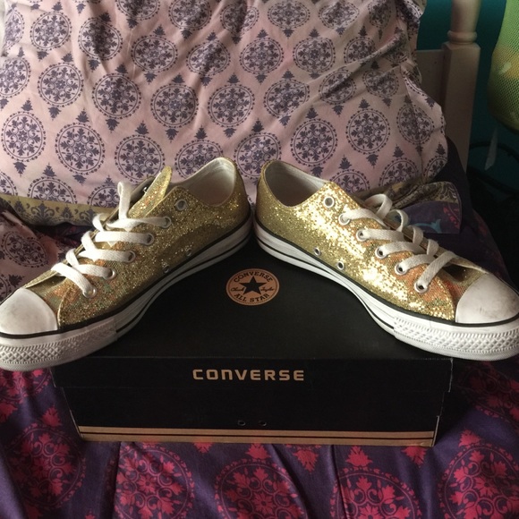 Gold glitter converse