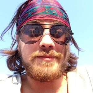 Meet your Posher, Christopher