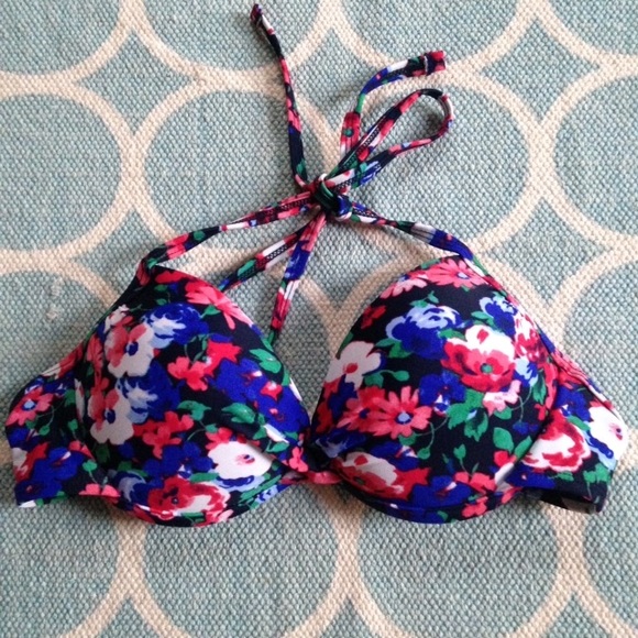 🌺 Floral bikini top 🌺