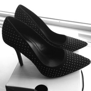 Sexy black studded pumps