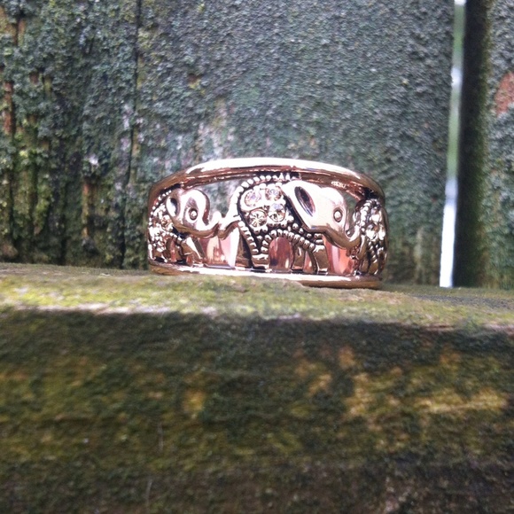 Cute Rose Gold Elephant Ring "Price is firm" - Picture 3 of 4