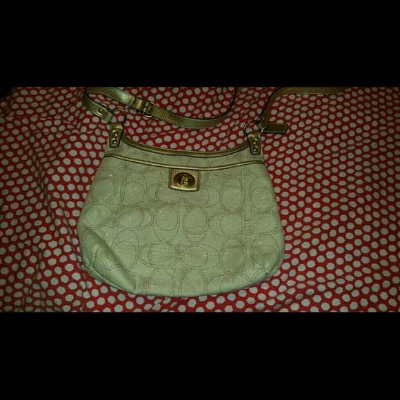 Signature Coach Crossbody Bag