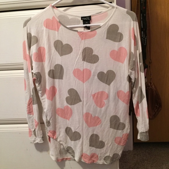 Cute quarter sleeve shirt!