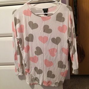 Cute quarter sleeve shirt!