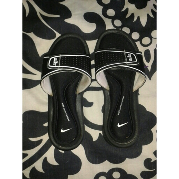 Nike slides