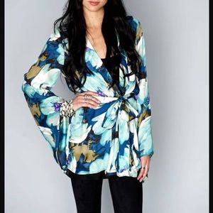 MuMu floral Kimono