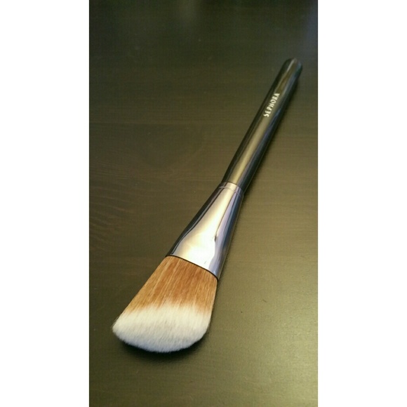 New sephora angled blush brush