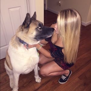 Meet your Posher, Ella