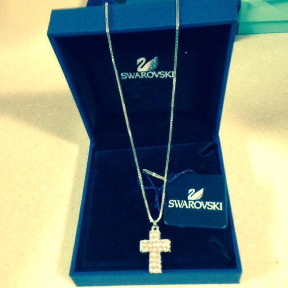 Genuine Swarovski 15.5 pink crystal cross necklace