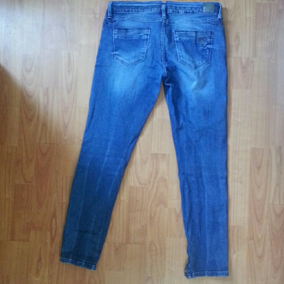 Jeans - Picture 2 of 4