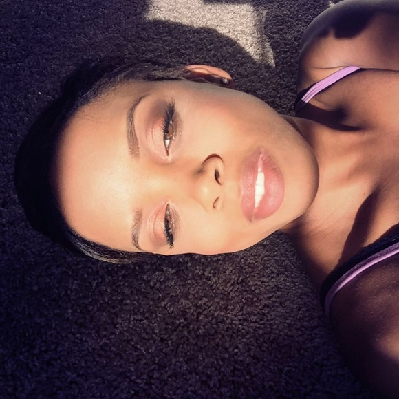 Thanks for visiting my closet!! - Picture 3 of 4