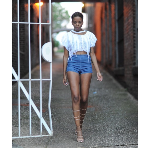 Thanks for visiting my closet!! - Picture 4 of 4