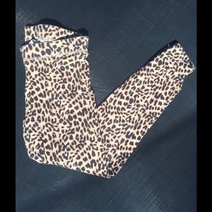 Cheetah Print VS Pink Leggings L